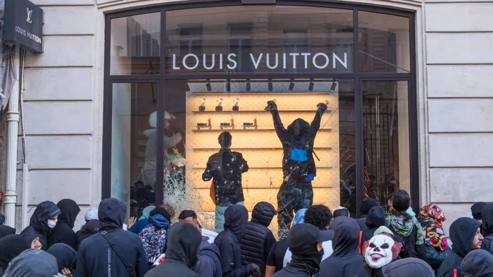 france-Louis Vuitton-5